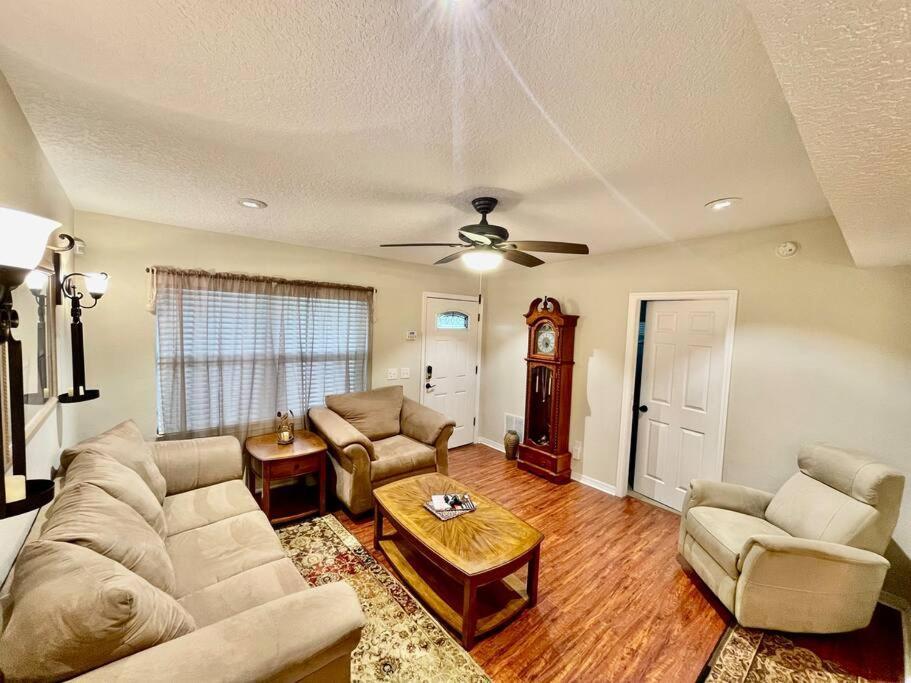 Cozy Modest Home Near Universal Studios/Volcanobay Orlando Eksteriør billede