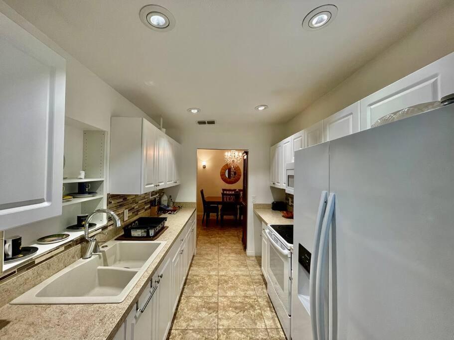 Cozy Modest Home Near Universal Studios/Volcanobay Orlando Eksteriør billede